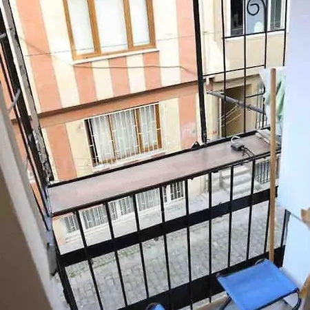 Cihangir Beyoglu Merkezi Konumda *